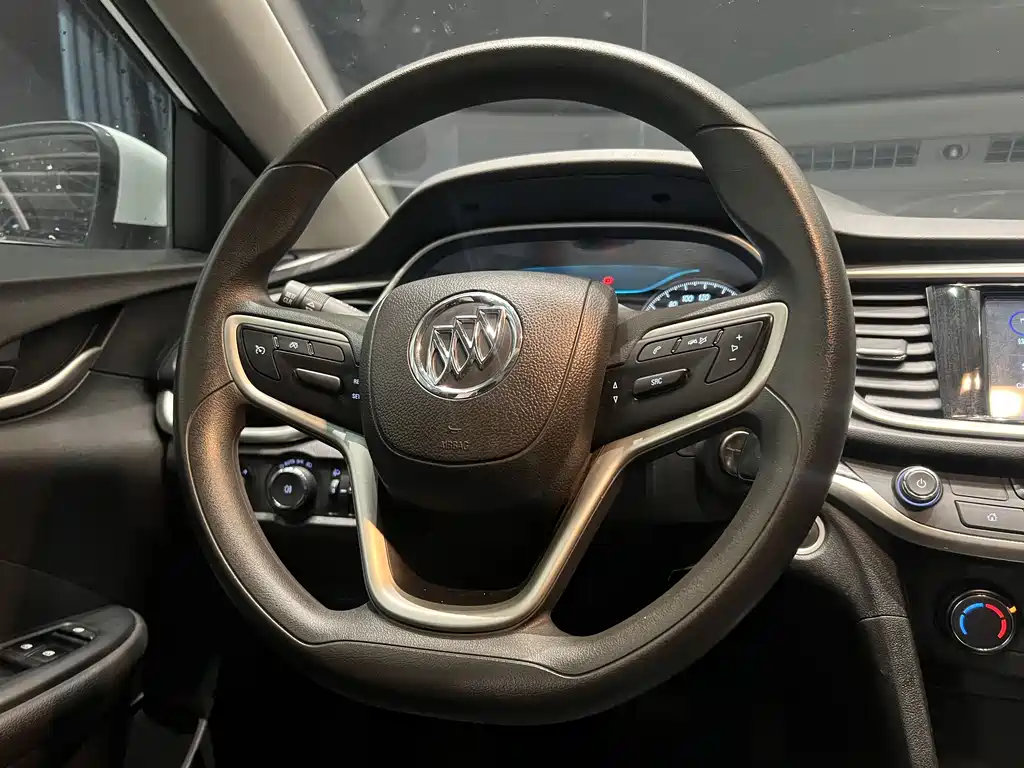 Buick Excelle 2022 — фото 7