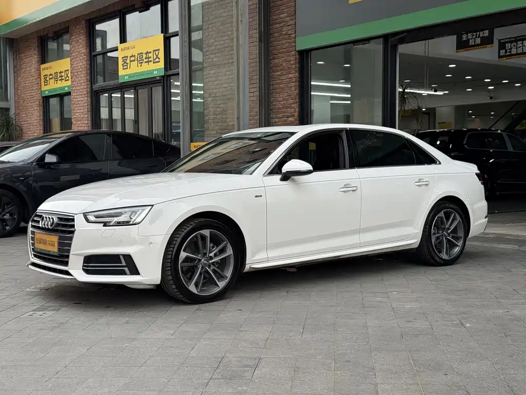 Audi A4L 2018 — фото 4