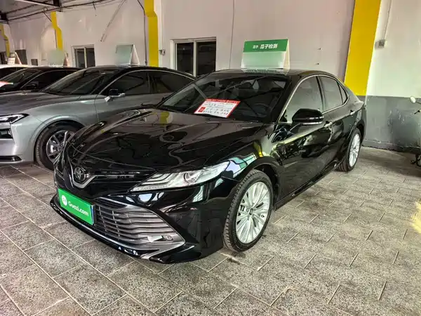 Toyota Camry 2019