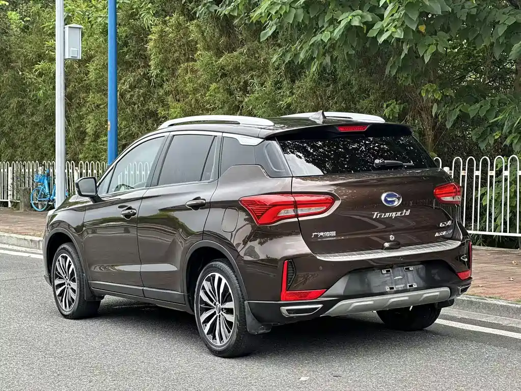 GAC Motor GS4 Hybrid 2019 — фото 3
