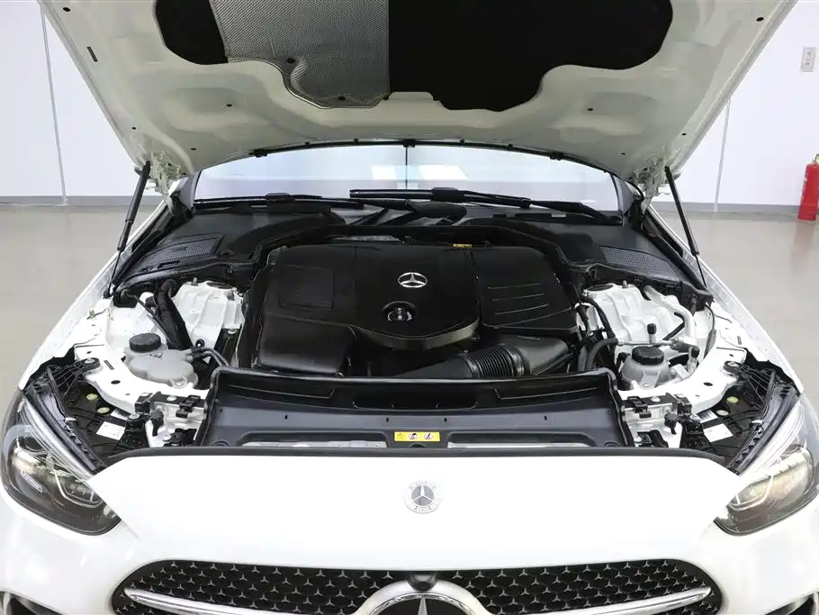 Mercedes-Benz C-Class 2023 — фото 9
