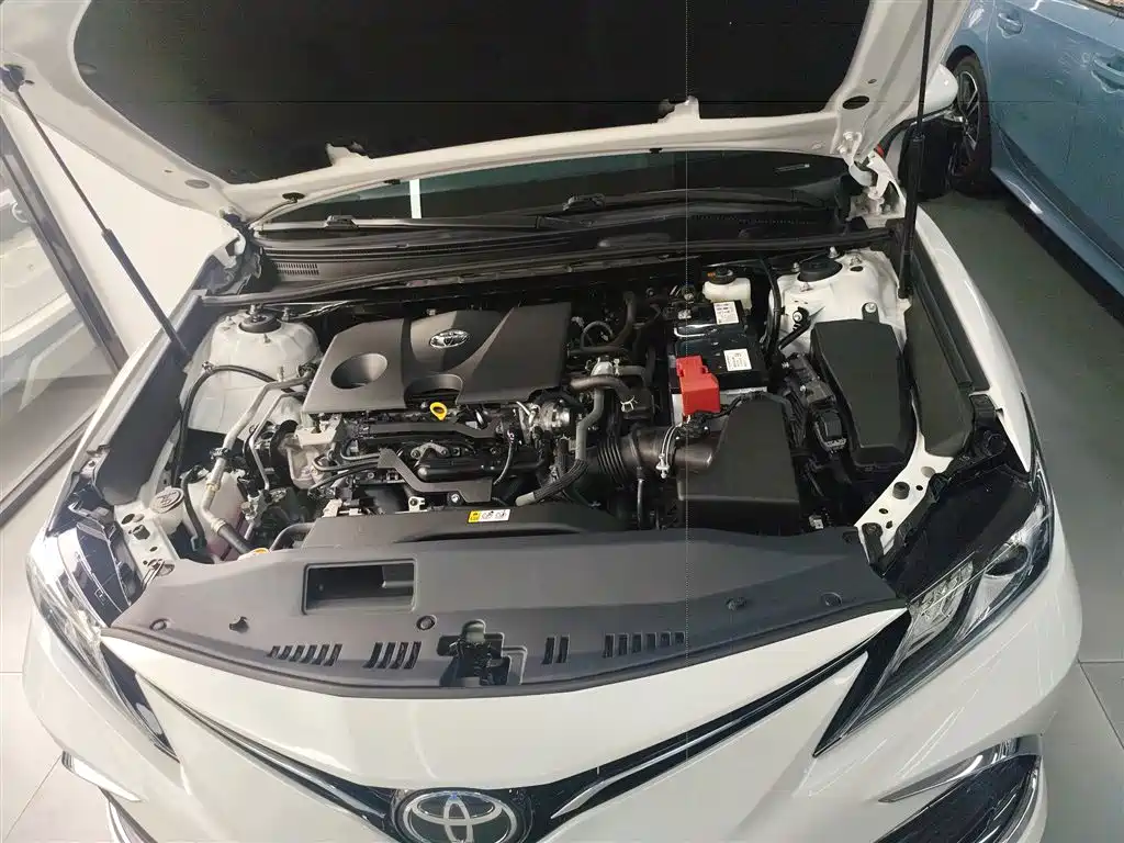 Toyota Camry 2023 — фото 20