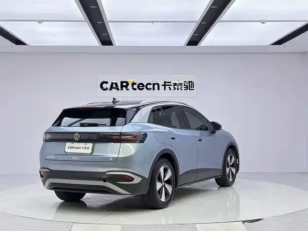 Volkswagen ID.4 X 2025