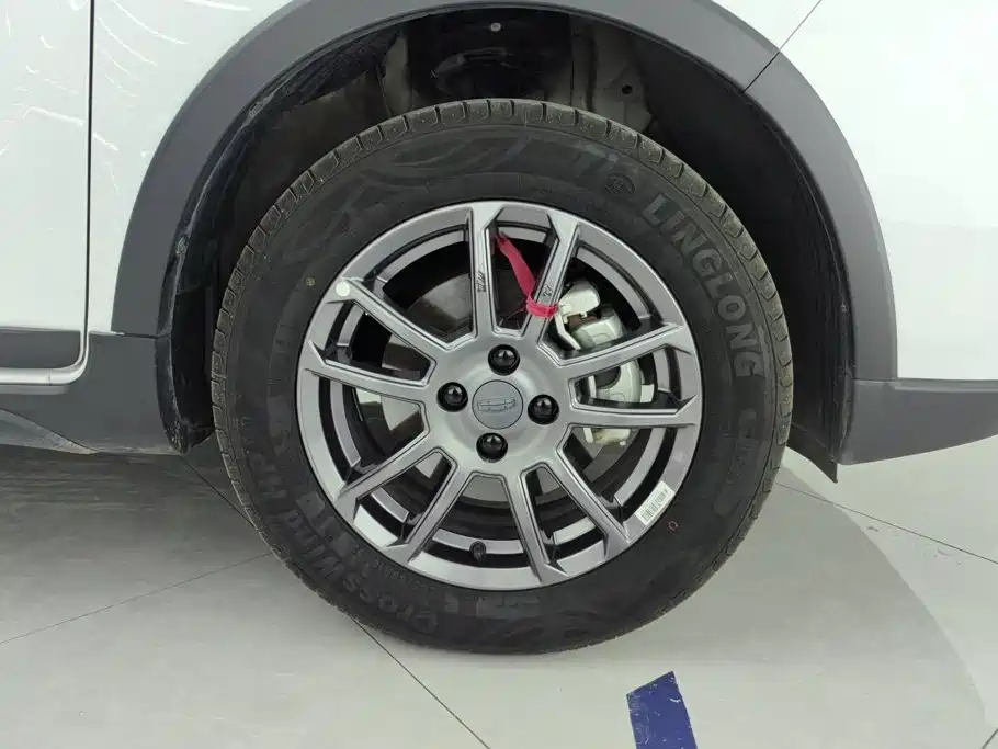Geely Vision X3 2021