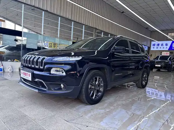 Jeep Cherokee 2021