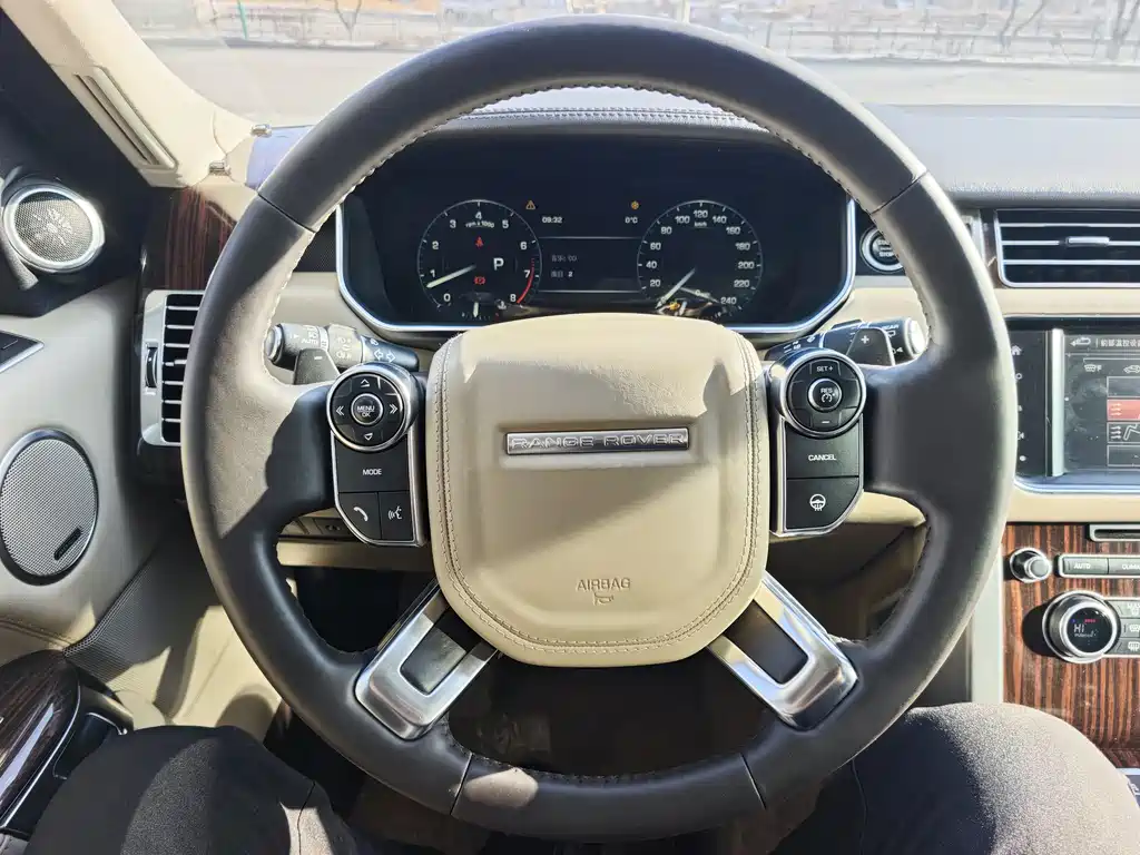 Land Rover Range Rover 2016 — фото 12