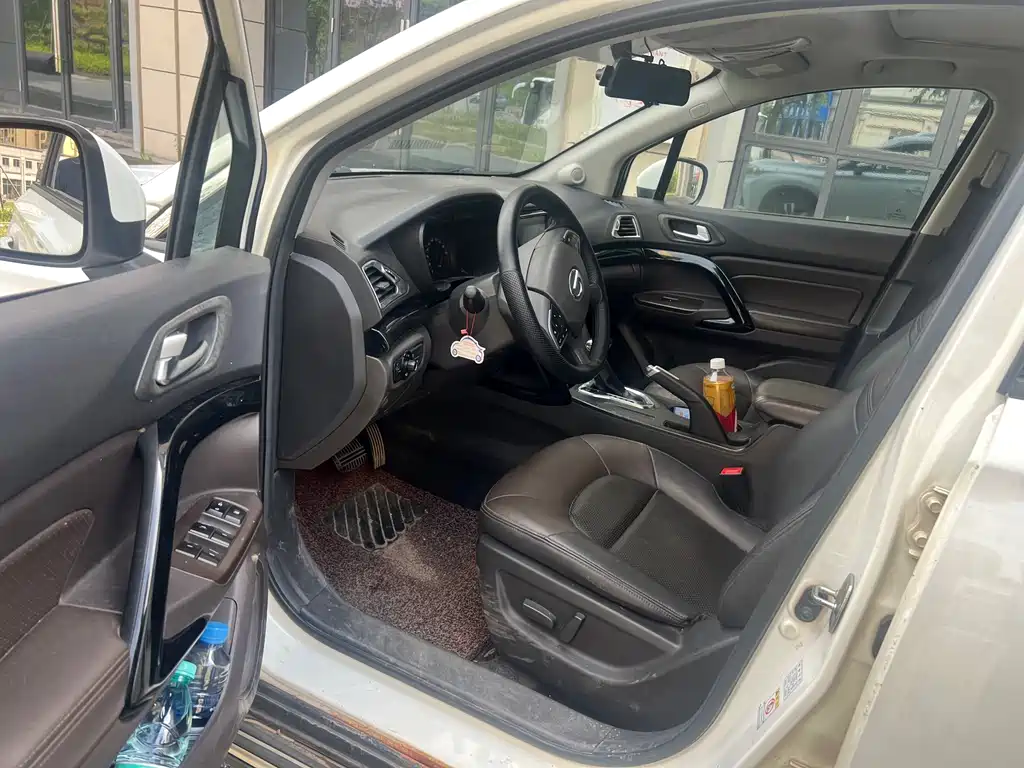 GAC Motor Trumpchi GS4 2016
