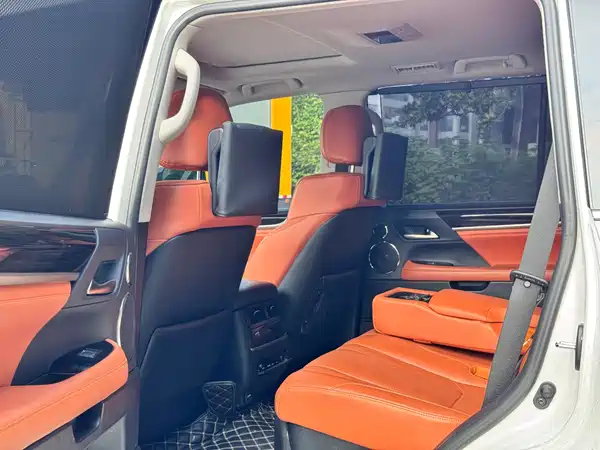 Lexus LX 2018