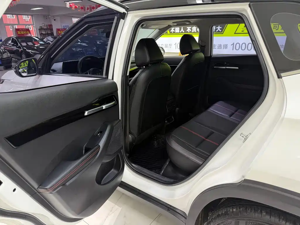 Kia KX3 2022 — фото 20
