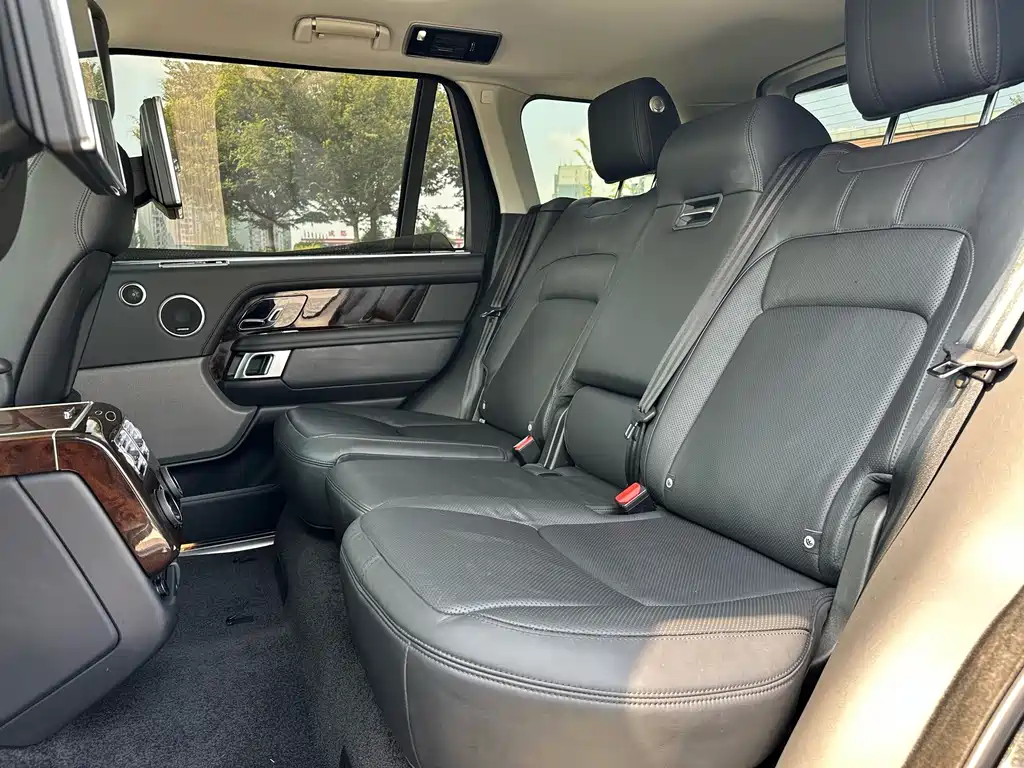 Land Rover Range Rover 2020 — фото 28
