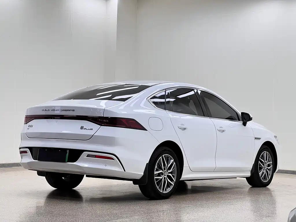 BYD Qin PLUS 2023 — фото 7