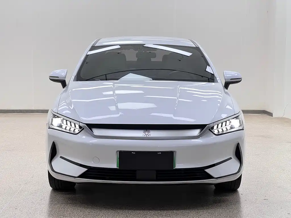BYD Qin PLUS 2023 — фото 2