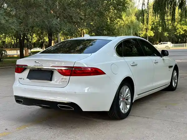 Jaguar XFL 2017