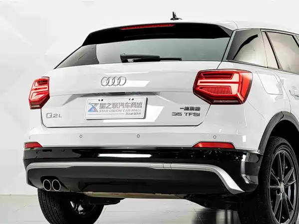 Audi Q2L 2021