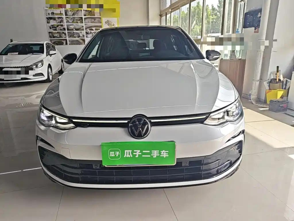 Volkswagen Golf 2024