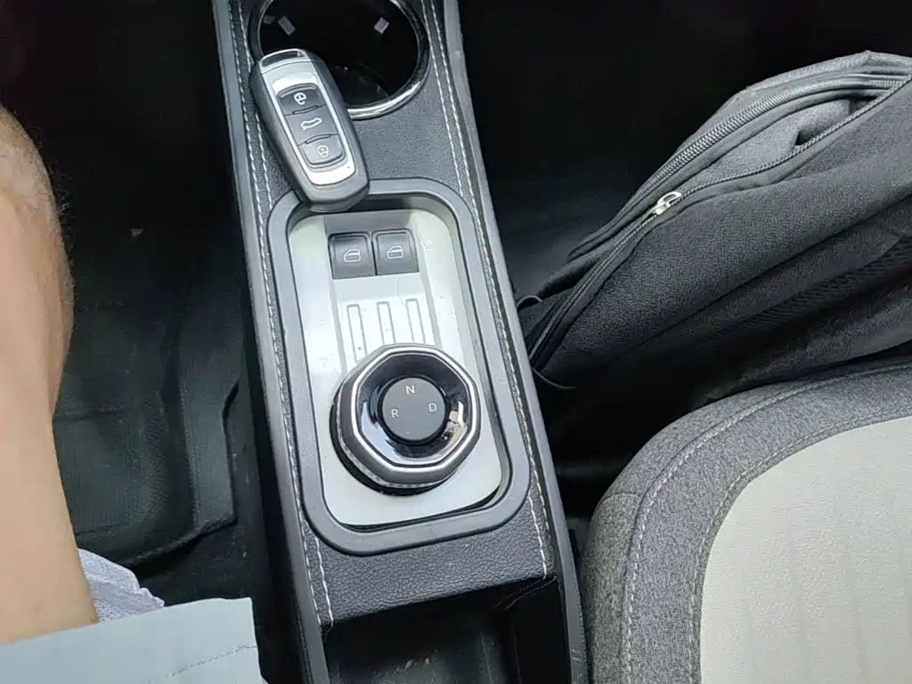 Geely Galaxy Panda 2025 — фото 14