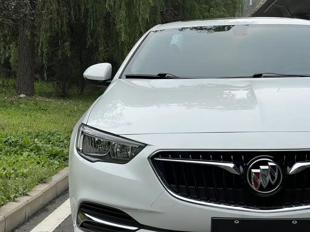 Buick Regal 2020 — фото 10