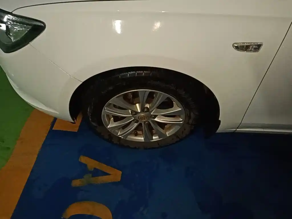Buick Excelle GT 2015 — фото 23