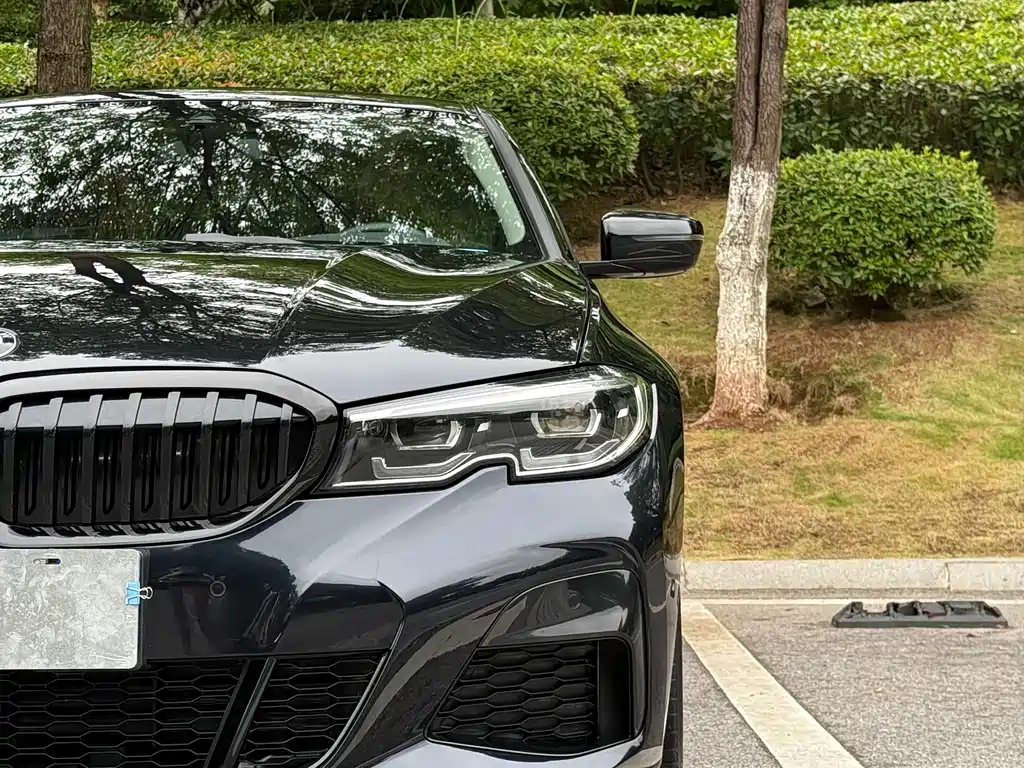 BMW 3 Series 2021