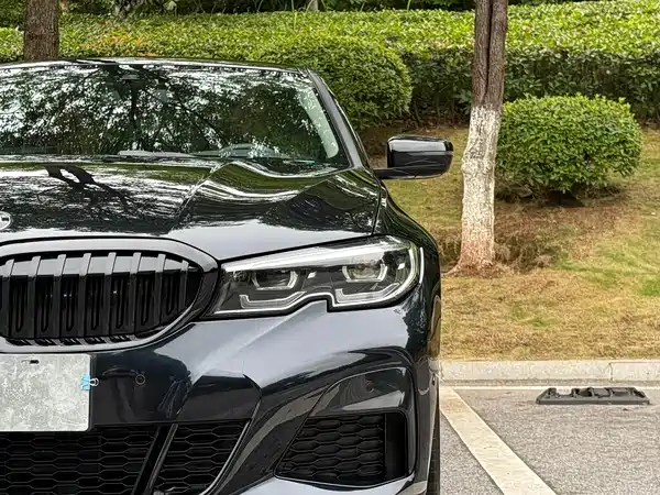 BMW 3 Series 2021