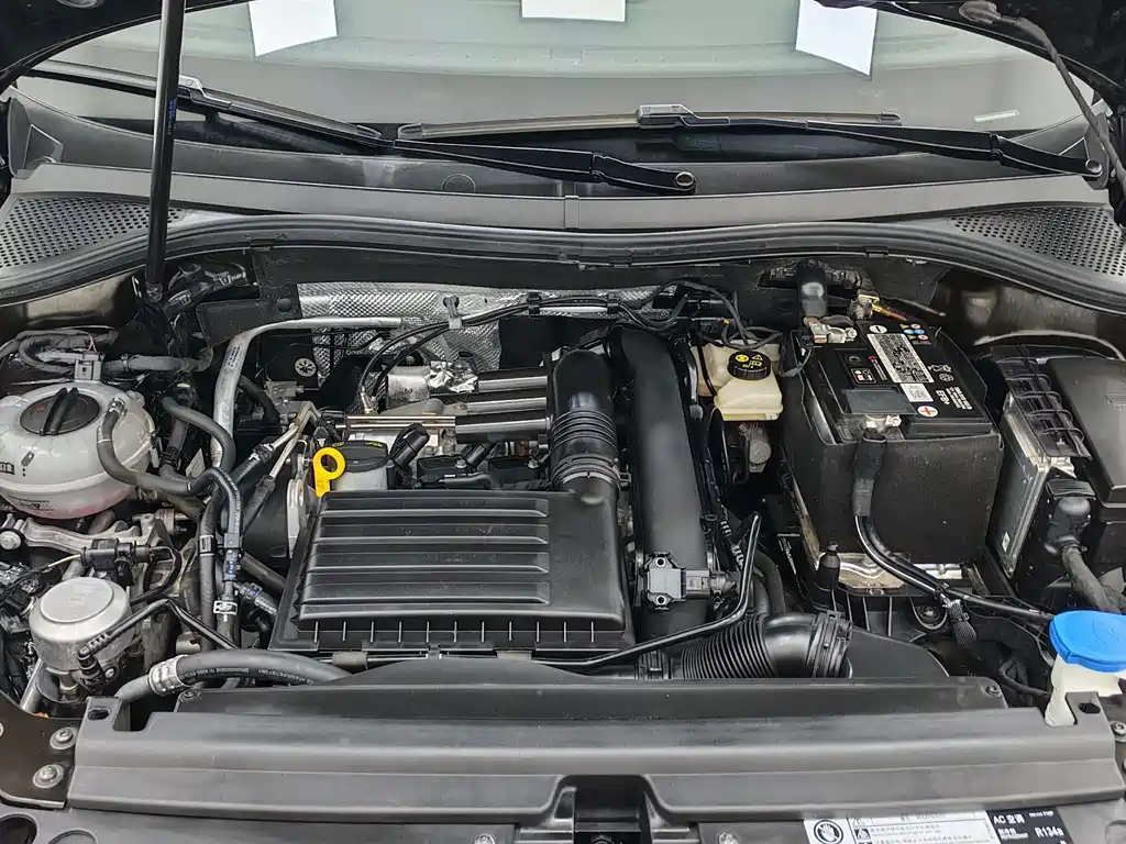 Volkswagen Tiguan L 2023 — фото 17