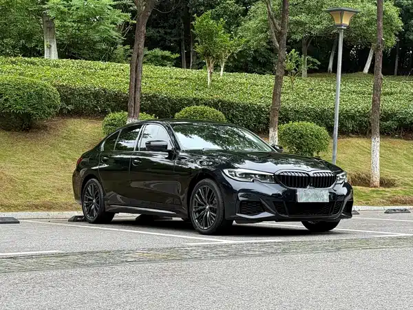 BMW 3 Series 2021
