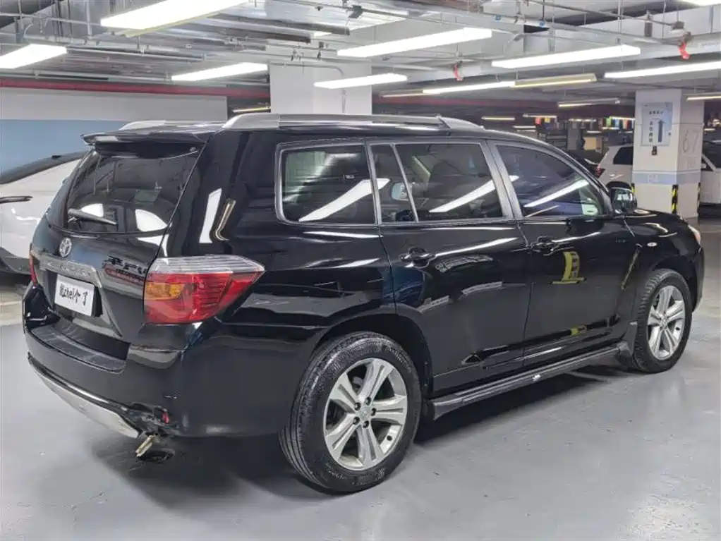 Toyota Highlander 2011 — фото 11