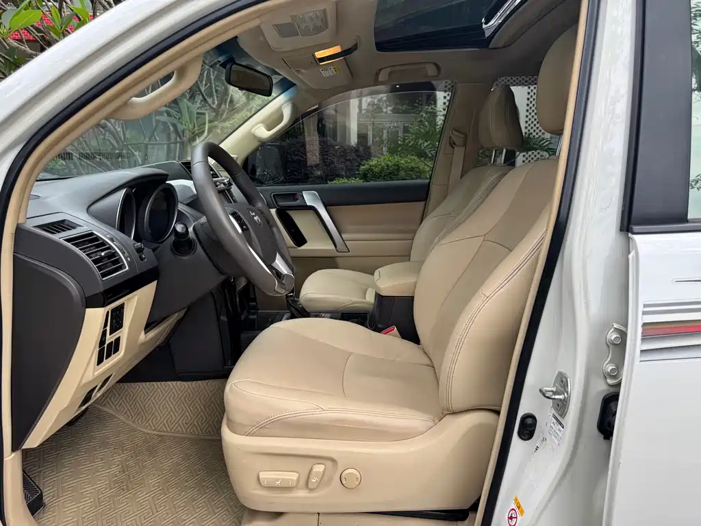 Toyota Prado 2016 — фото 12
