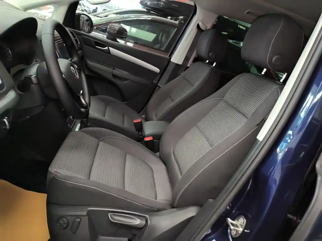 Volkswagen Sharan 2019 — фото 15