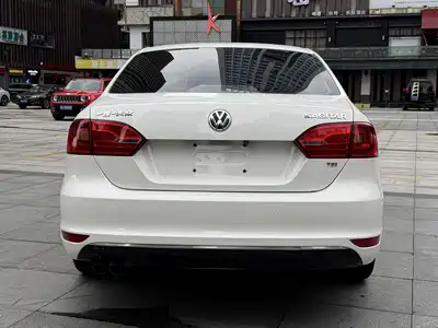 Volkswagen Sagitar 2013