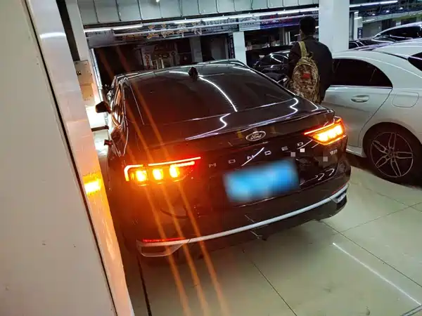 Ford Mondeo 2023