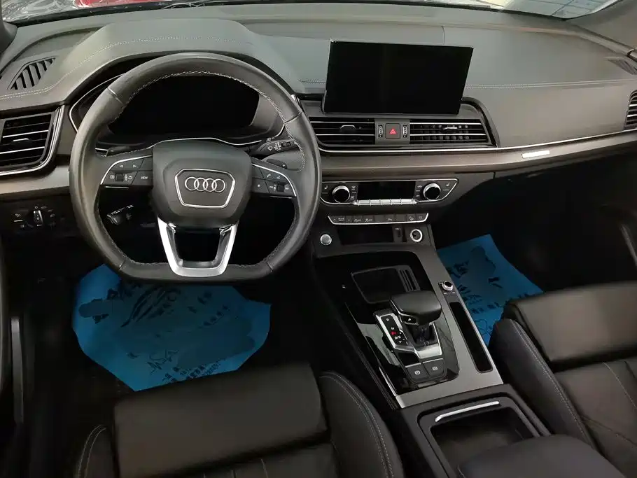 Audi Q5L 2023 — фото 12