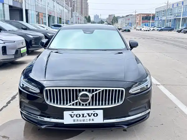 Volvo S90 2024