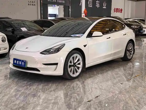 Tesla Model 3 2023