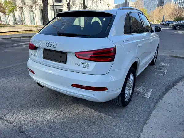 Audi Q3 2015