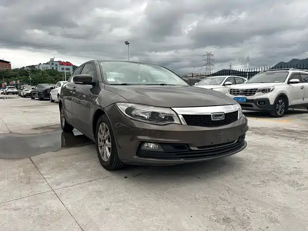 Qoros 3 2016