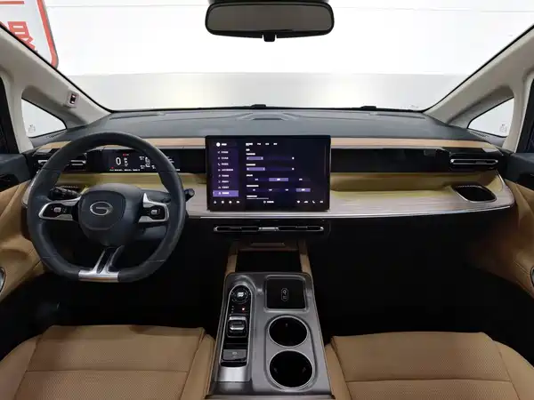 GAC Trumpchi E8 PHEV 2024