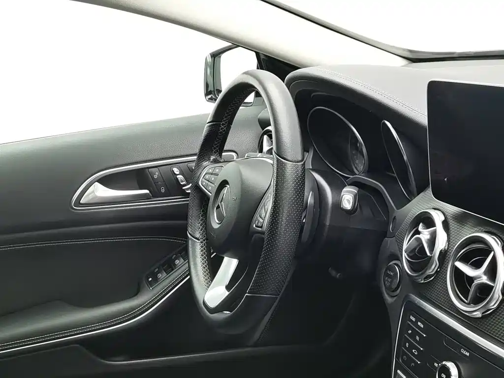 Mercedes-Benz GLA 2019 — фото 22