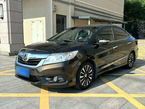 Honda Crider 2015