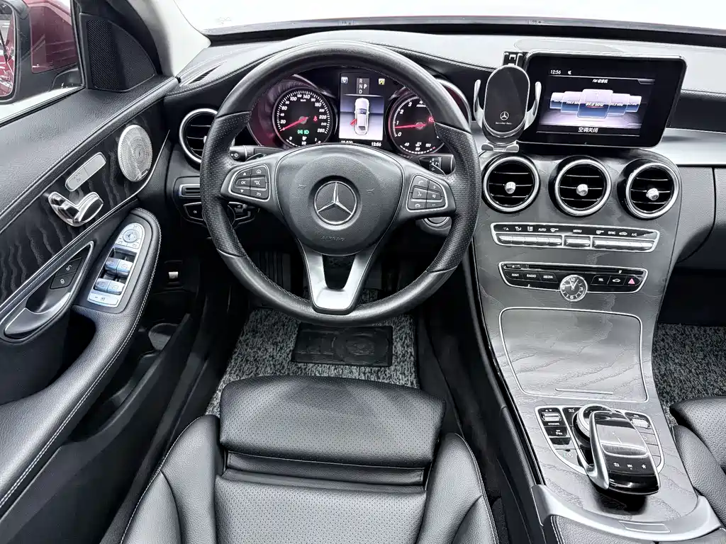 Mercedes-Benz C-Class 2018 — фото 7