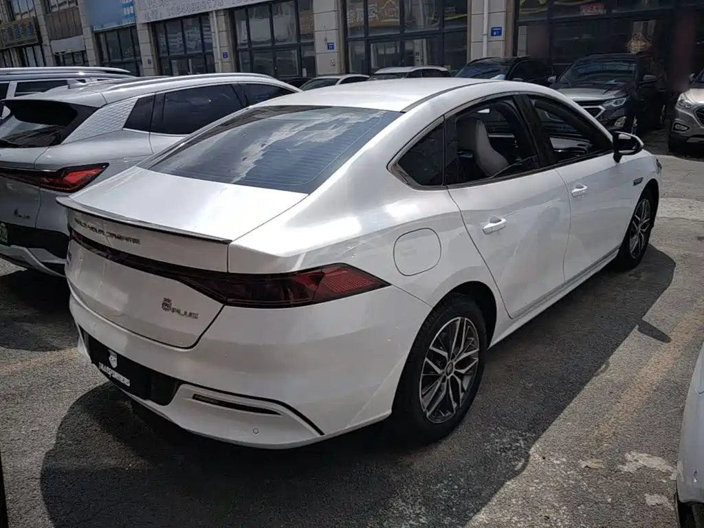 BYD Qin PLUS 2022 — фото 7