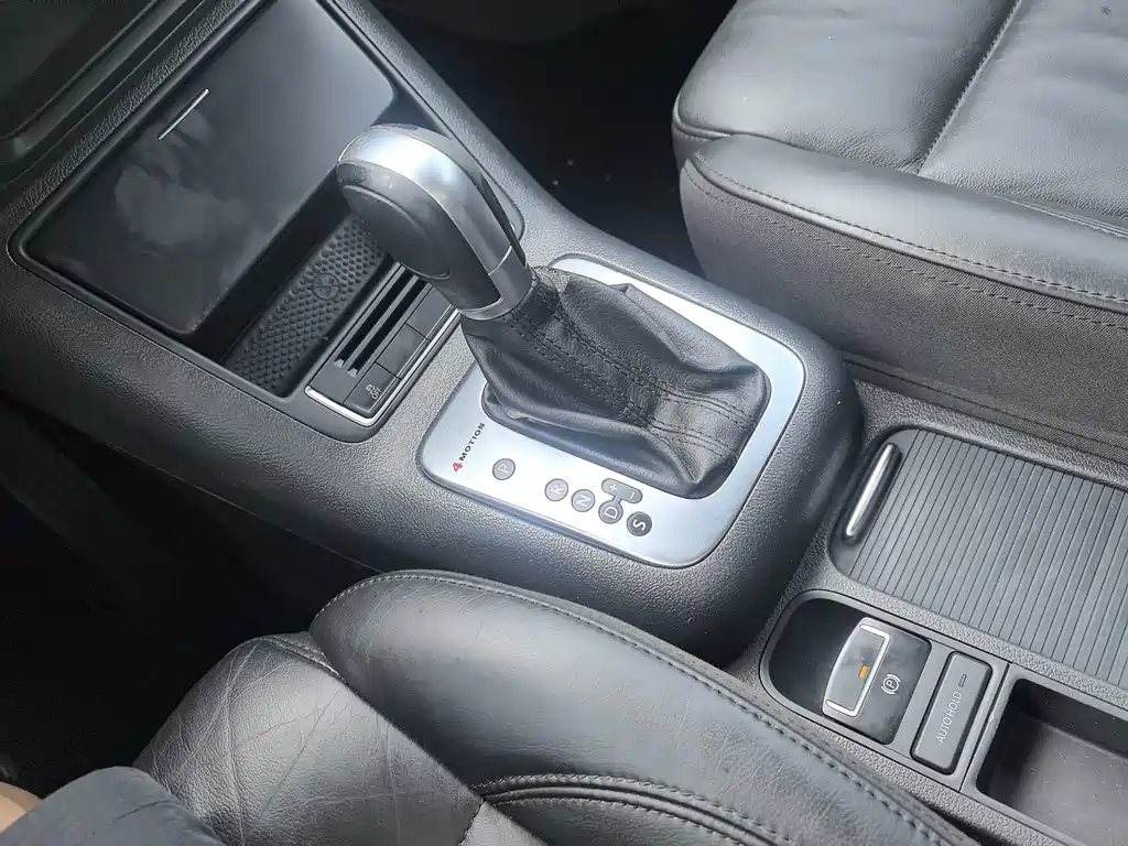 Volkswagen Tiguan 2014 — фото 13