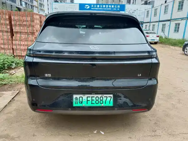 Li Auto L6 2024