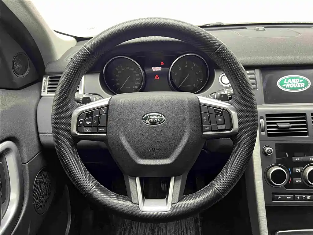 Land Rover Discovery Sport 2016 — фото 15