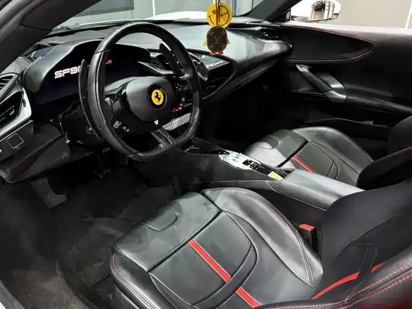 Ferrari SF90 2021