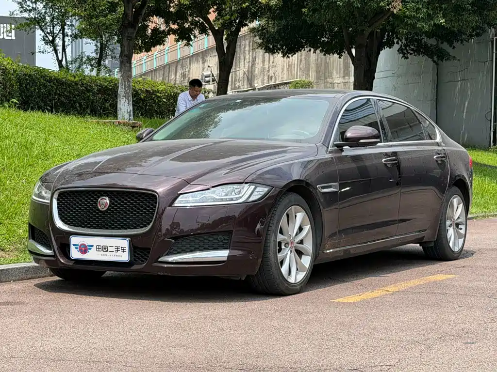 Jaguar XFL 2020