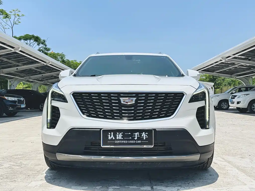 Cadillac XT4 2021 — фото 2