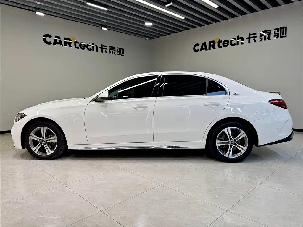 Mercedes-Benz C-Class 2022 — фото 7