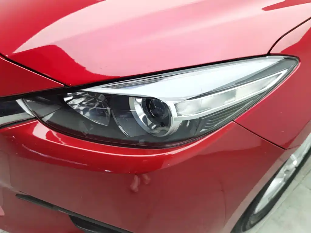 Mazda 3 Axela 2018 — фото 7