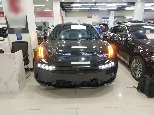 Zeekr 001 2022